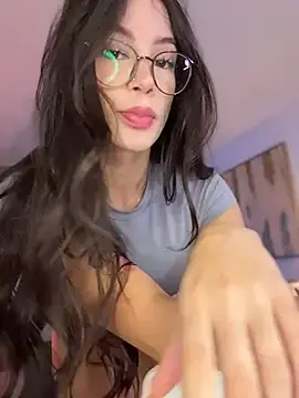 Stripchat Live Sex Cam of _Valentinaa_