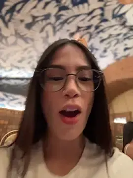 Stripchat Adult Webcams of _Valentinaa_