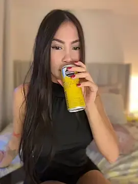 Stripchat Adult Webcams of _Valentinaa_