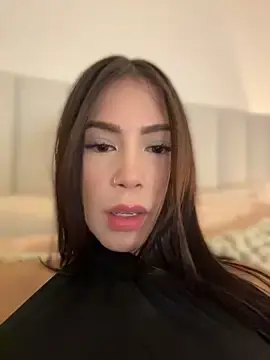 Stripchat Free Porn Cam of _Valentinaa_