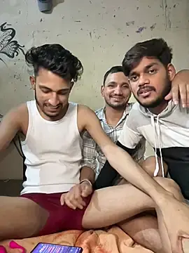 Stripchat Live Sex Cam of BiggerDickGuy