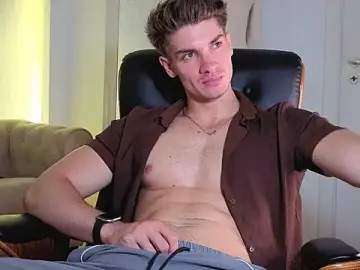 Stripchat Nude Webcam of MaxKaiden