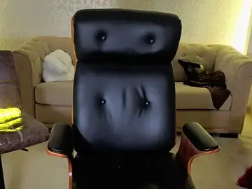 Stripchat Best live sex cam show of MaxKaiden