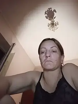 Stripchat Free Porn Cam of ShawnaAdams