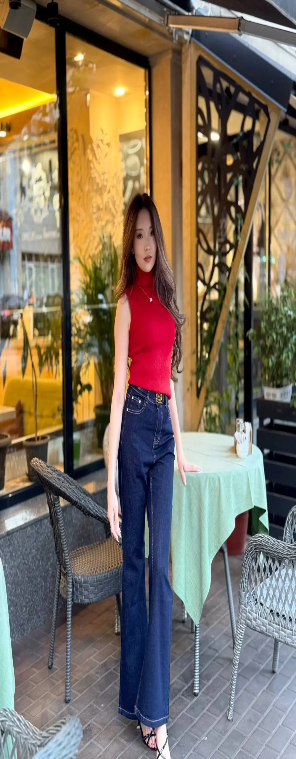 Adriana03