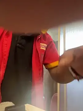 Stripchat Watch Live Sex Cams of HectorSHot