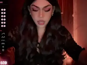 Stripchat Free Live Porn of madam_agnes1