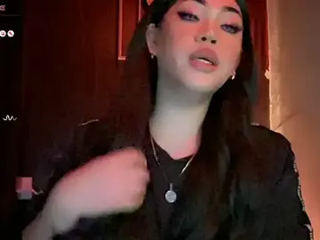 Stripchat Free Live Porn of madam_agnes1