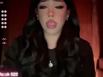 Stripchat Free Live Porn of madam_agnes1