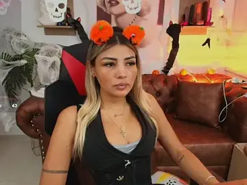 Stripchat Best Webcam of SALOOMEE__