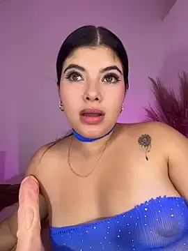 Stripchat Sex Cam of julieta_red2