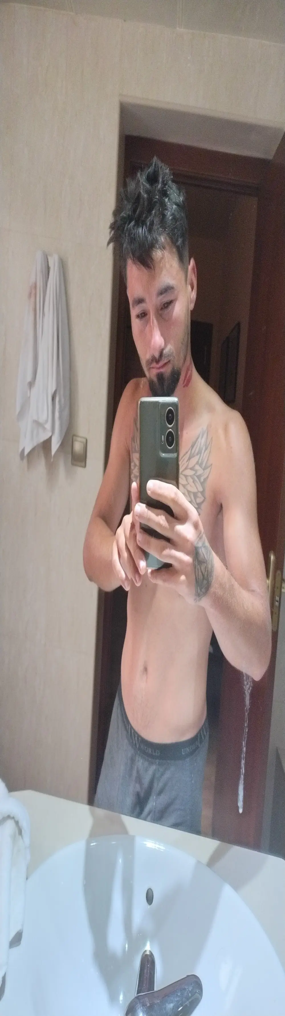 Negrila25