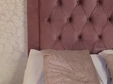 Stripchat Free Live Porn of Nioki_