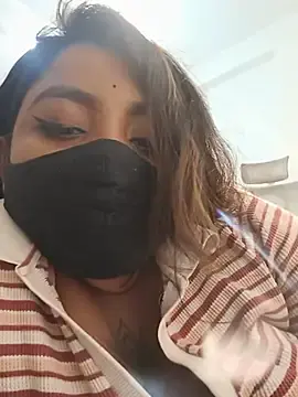 Stripchat Live Sex of OpposedLoom
