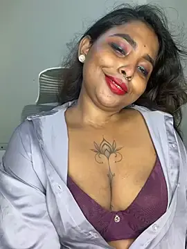 Stripchat Nude Webcam of OpposedLoom
