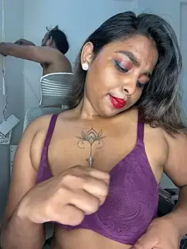 Stripchat Live Sex Cam of OpposedLoom