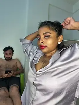 Stripchat Live Sex of OpposedLoom