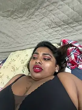 Stripchat Sex Cam of OpposedLoom