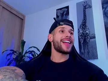 Stripchat Live Porn of Santos_ramirez1