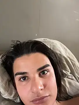 Stripchat Free Porn Cam of Sollanokm