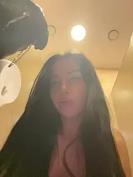 Stripchat Live Porn of CrazzyChicks