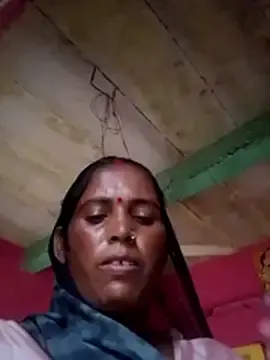 Stripchat Adult Video Chat of Rakhihot35