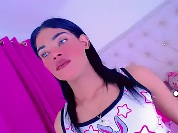Stripchat Best live sex cam show of Theylor_Rouse