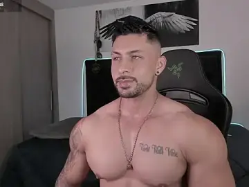 Stripchat Adult Webcam of santi_aesthetic