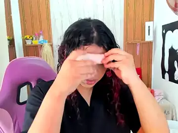 Stripchat Free Porn Cam of Emily_Coper18