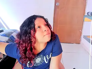 Stripchat Best live sex cam show of Emily_Coper18