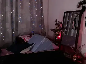 Stripchat Sex Cam of Eve_Blue77