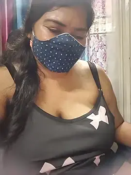 Stripchat Adult Webcam of Liyaa_24