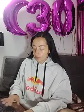 Stripchat Live Sex Cam of Megann_Love30