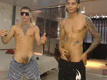 Stripchat Live Sex Cam of Boysgang_sex