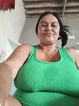 Stripchat Live Sex Cam of Horny-Mommy-Dirty