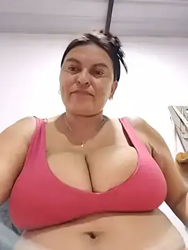 Stripchat Live Sex of Horny-Mommy-Dirty