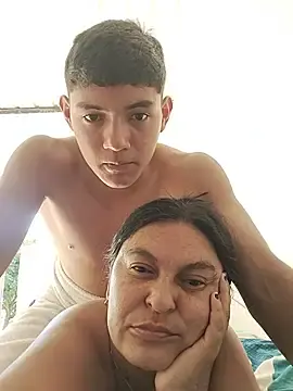 Stripchat Free Live Porn of Horny-Mommy-Dirty