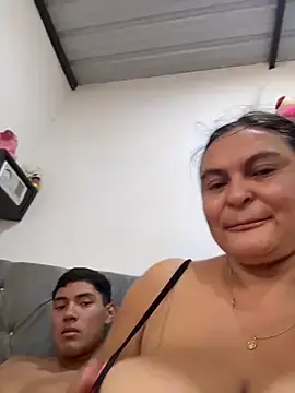 Stripchat Best Webcam of Horny-Mommy-Dirty