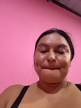 Stripchat Live Sex Cam of Horny-Mommy-Dirty