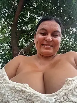 Stripchat Watch Live Sex Cams of Horny-Mommy-Dirty