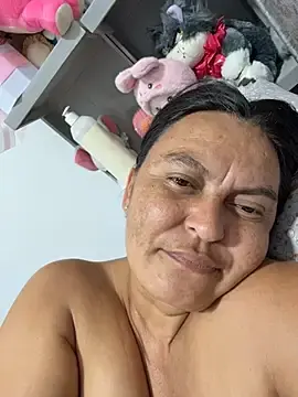 Stripchat Free Live Porn of Horny-Mommy-Dirty