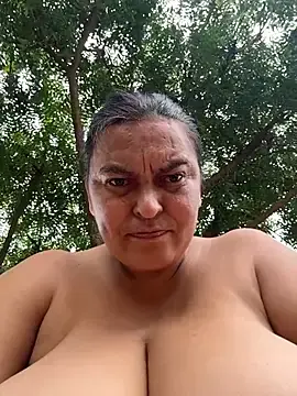 Stripchat Live Porn of Horny-Mommy-Dirty