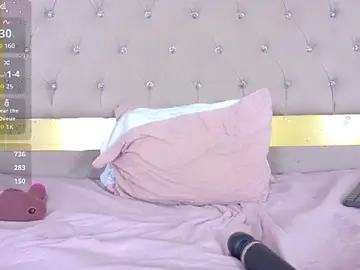 Stripchat Live Sex of Luna_Tylor