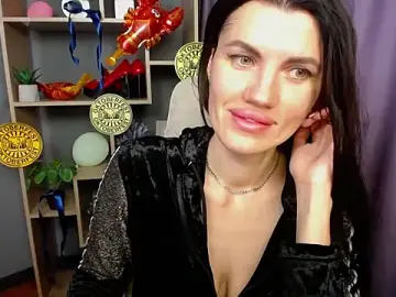 Stripchat Adult Webcam of MilaLoona