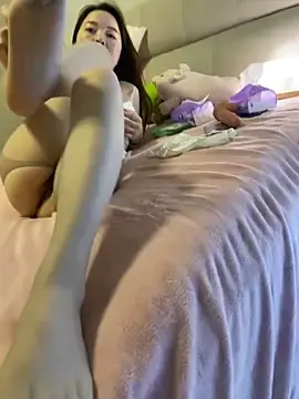 Stripchat Live Sex Cam of qianduoduo521