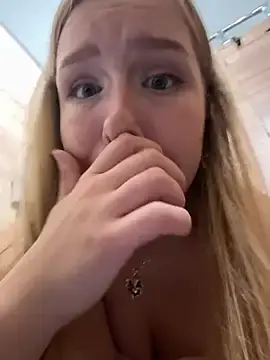 Stripchat Live Sex Cam of Liza_risky