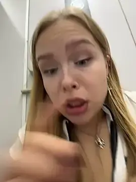 Stripchat Watch Live Sex Cams of Liza_risky