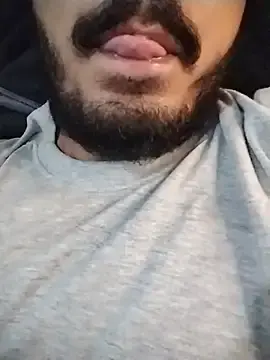 Stripchat Live Sex Cam of Mr_Hotyy