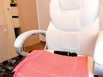 Stripchat Sex Chat of mia_nevaeh