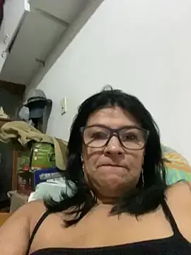 Stripchat Watch Live Sex Cams of selin-mehott10